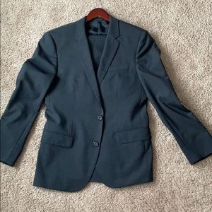 Hugo Boss charcoal suit 38S
